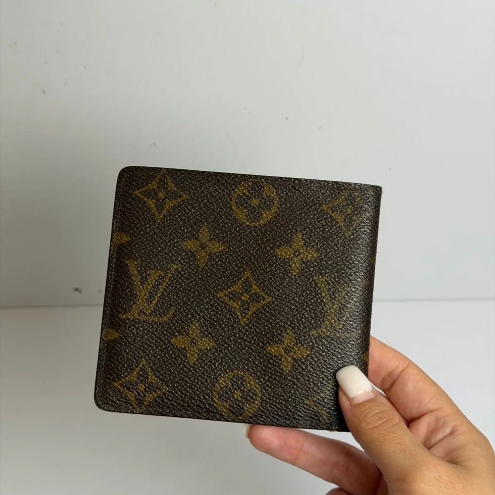 Louis Vuitton Monogram Bifold Wallet